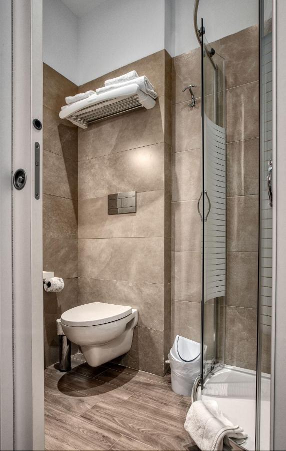 Trevi Qq Bed & Breakfast Rom